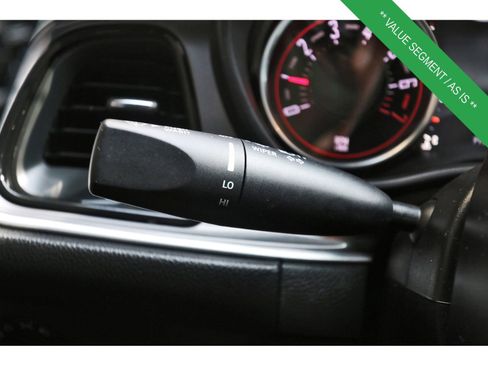 Used 2020 Dodge Challenger SXT RWD image 20