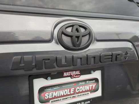 Used 2020 Toyota 4Runner SR5 Premium image 12