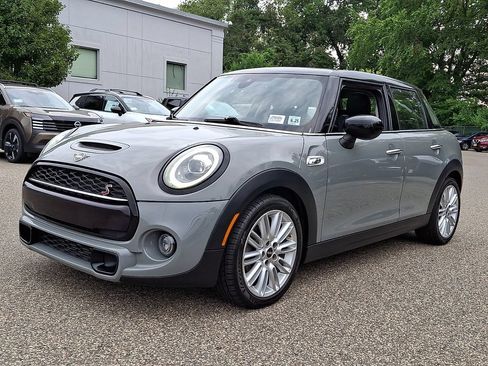 Used 2020 MINI Cooper S FWD image 4