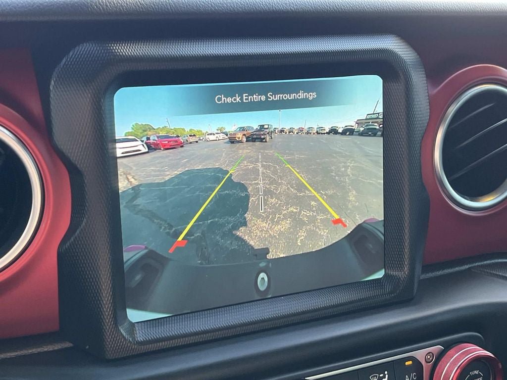 Used 2023 Jeep Gladiator Rubicon w/ Cold Weather Group AWD/4WD image 31
