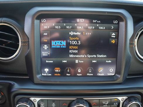 Used 2020 Jeep Wrangler Unlimited Sahara AWD/4WD image 27