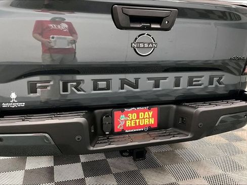 New 2027 Nissan Frontier SV w/ SV Convenience Package AWD/4WD image 22