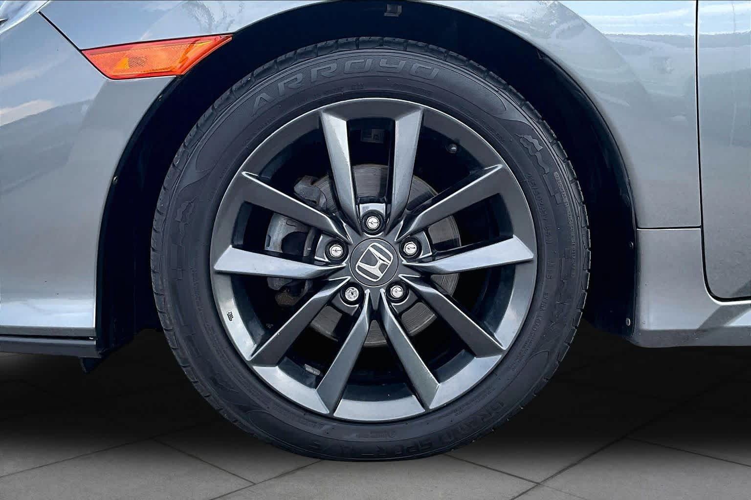 Used 2020 Honda Civic EX-L image 11