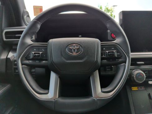 Used 2025 Toyota 4Runner TRD Off-Road Premium w/ Tow Technology Package AWD/4WD image 20