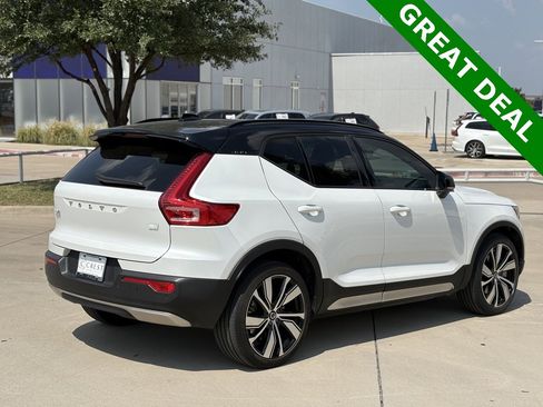 Used 2021 Volvo XC40 P8 Recharge w/ Advanced Package image 5