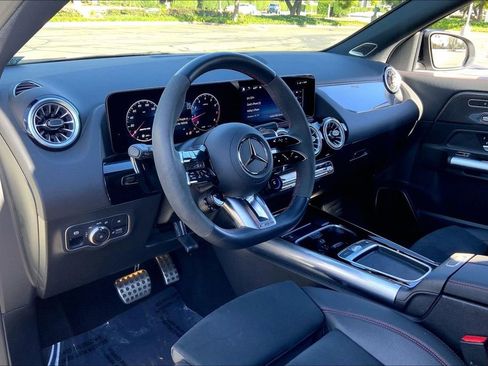 Used 2024 Mercedes-Benz GLA 35 AMG 4MATIC image 17