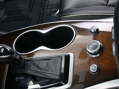 Used 2017 INFINITI QX60 Luxe w/ Deluxe Technology Package image 24