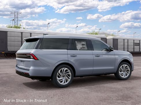 New 2027 Lincoln Navigator Reserve AWD/4WD image 31