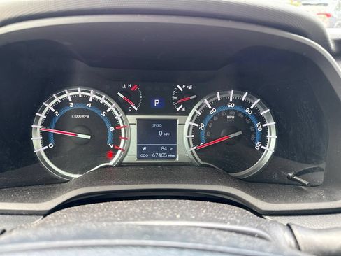 Used 2016 Toyota 4Runner Trail Premium AWD/4WD image 19