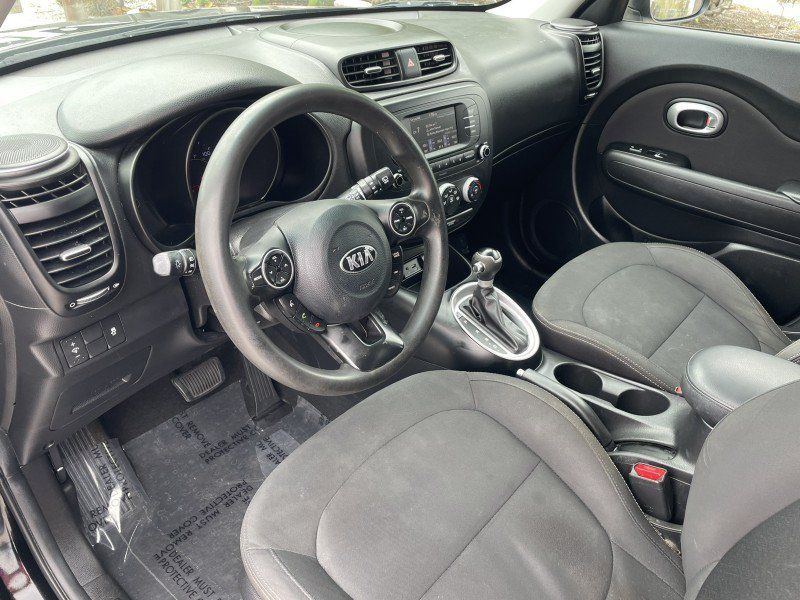 Used 2018 Kia Soul FWD image 10