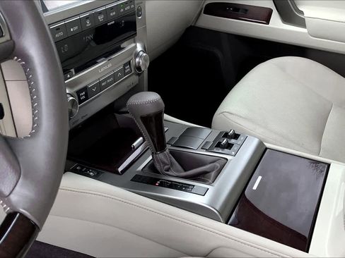 Used 2019 Lexus GX 460 Premium image 15