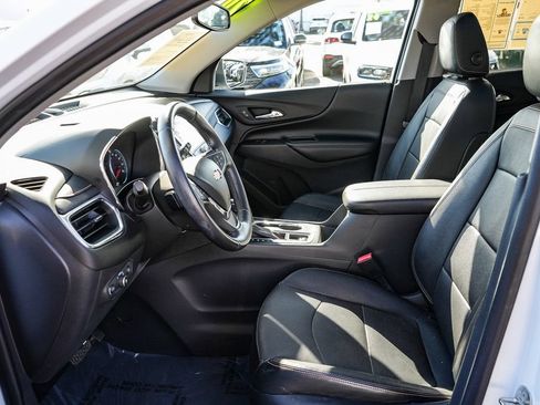 Used 2020 Chevrolet Equinox Premier FWD image 18