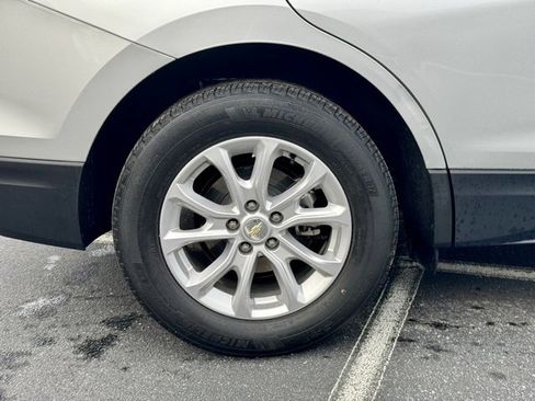 Used 2021 Chevrolet Equinox LS w/ LS Convenience Package image 31