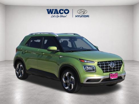 Used 2024 Hyundai Venue SEL FWD image 1