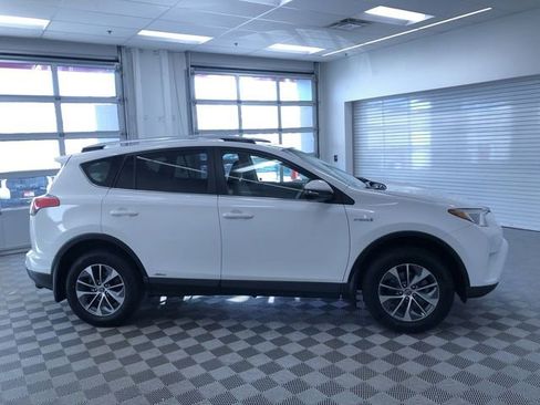 Used 2016 Toyota RAV4 XLE image 35