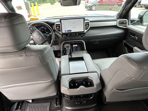 Certified 2025 Toyota Sequoia Limited AWD/4WD image 21