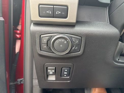 Used 2018 Ford F150 Lariat image 20