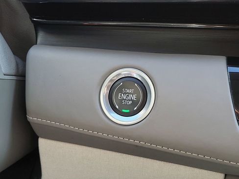 Certified 2023 Cadillac Escalade ESV Premium Luxury Platinum image 16