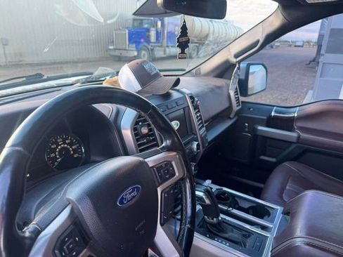Used 2017 Ford F150 Platinum w/ Technology Package AWD/4WD image 7