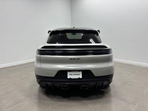Used 2024 Porsche Cayenne Turbo GT AWD/4WD image 8
