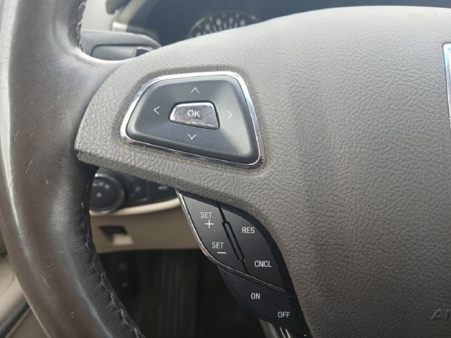 Used 2016 Lincoln MKZ w/ Equipment Group 300A Reserve FWD image 5