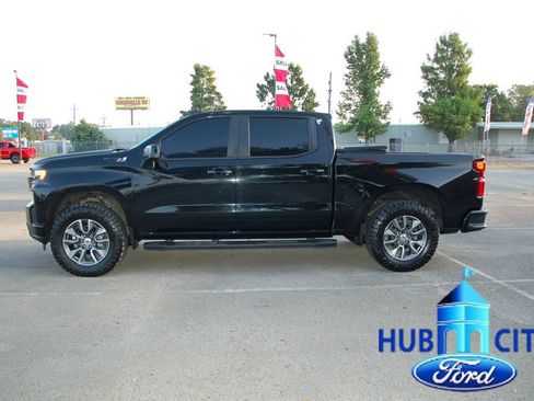 Used 2022 Chevrolet Silverado 1500 RST AWD/4WD image 2