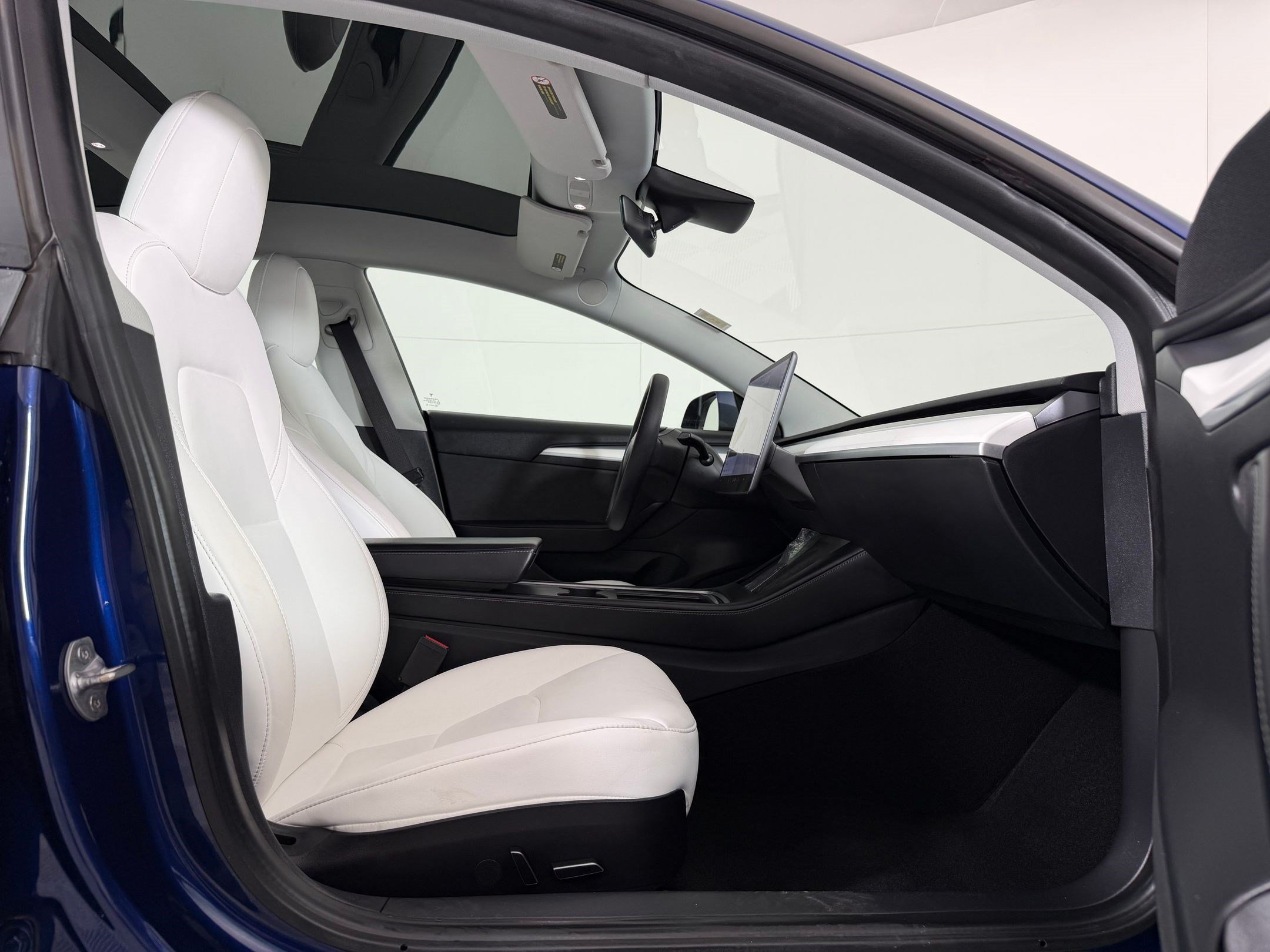 Used 2021 Tesla Model 3 Long Range AWD/4WD image 24