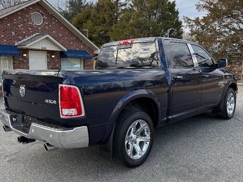 Used 2015 RAM 1500 Laramie w/ Convenience Group image 10