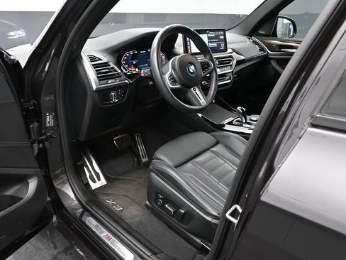 Used 2024 BMW X3 M40i w/ Premium Package image 4