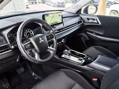Used 2025 Mitsubishi Outlander ES