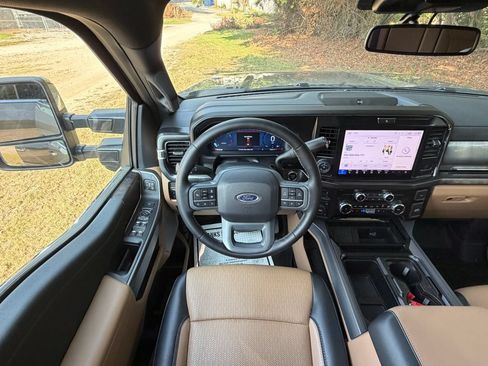 Used 2026 Ford F350 Lariat w/ Lariat Premium Package AWD/4WD image 15