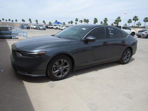 Used 2023 Honda Accord EX image 1