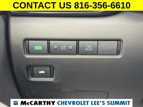 Used 2025 Nissan Sentra SV FWD image 11