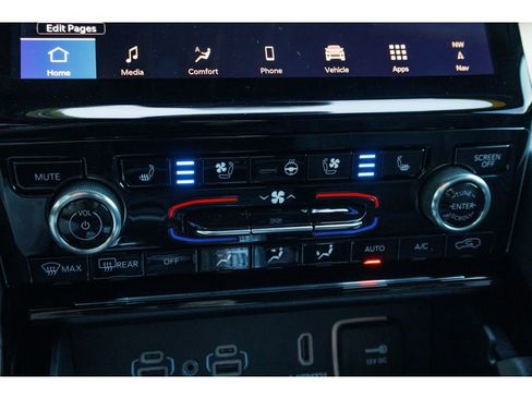 Used 2024 Jeep Grand Cherokee Summit AWD/4WD image 26