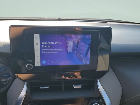 Certified 2023 Toyota Venza LE AWD/4WD image 21