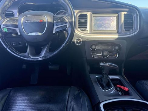 Used 2019 Dodge Charger SXT w/ Leather Interior Group image 27