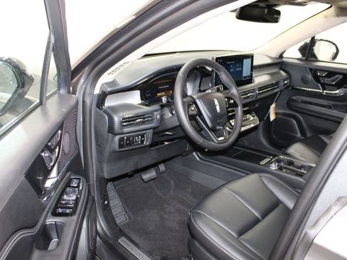 New 2026 Lincoln Corsair Premiere image 23