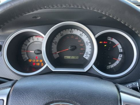 Used 2015 Toyota Tacoma PreRunner w/ TRD Sport Package RWD image 30