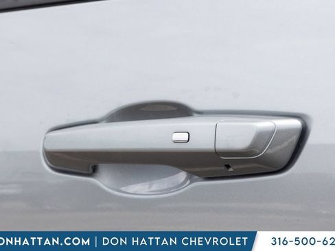 Used 2025 Chevrolet Traverse Z71 AWD/4WD image 31