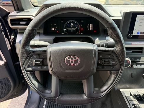 Certified 2026 Toyota Tacoma SR5 AWD/4WD image 14