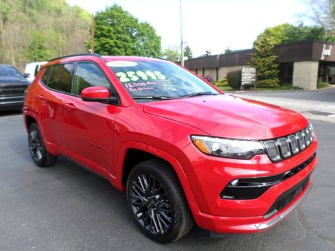 Used 2022 Jeep Compass Limited w/ (RED) Package AWD/4WD image 1