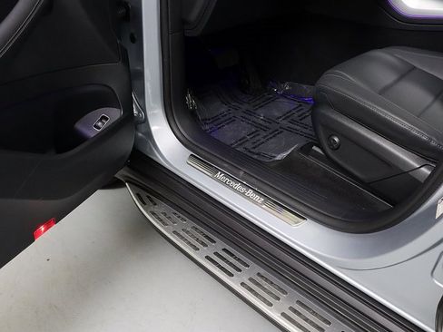 Certified 2025 Mercedes-Benz GLE 450 4MATIC image 29