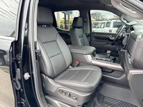 Used 2025 Chevrolet Silverado 1500 LTZ image 25