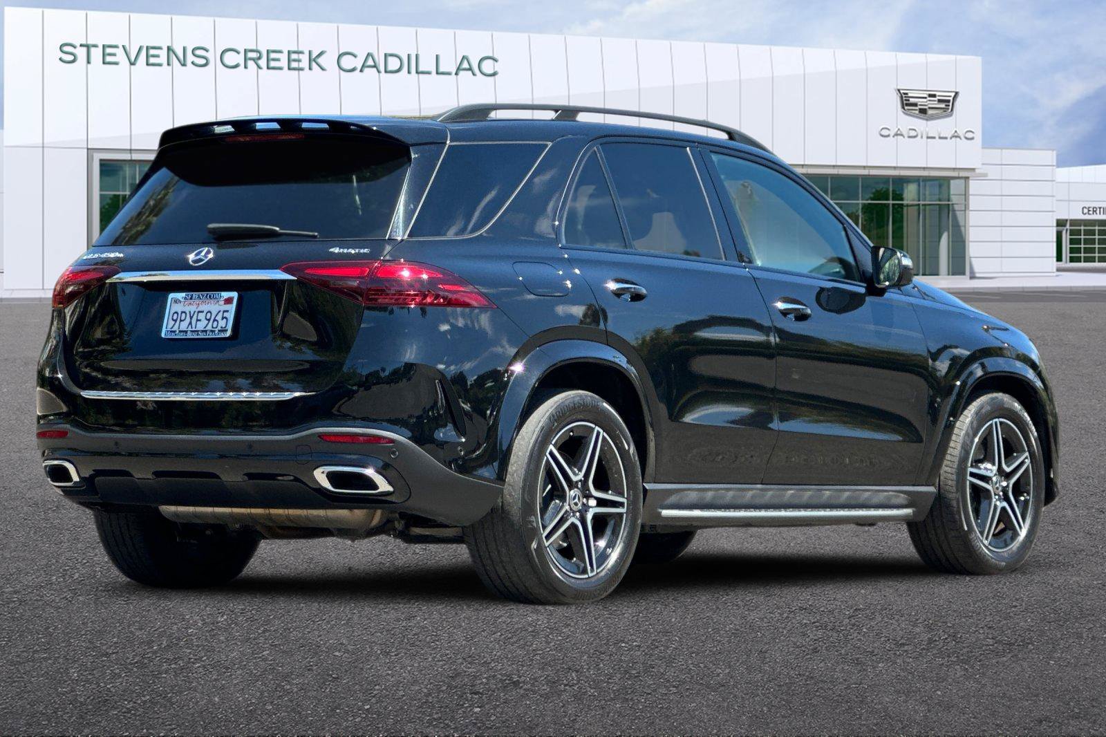 Used 2025 Mercedes-Benz GLE 450e 4MATIC image 3
