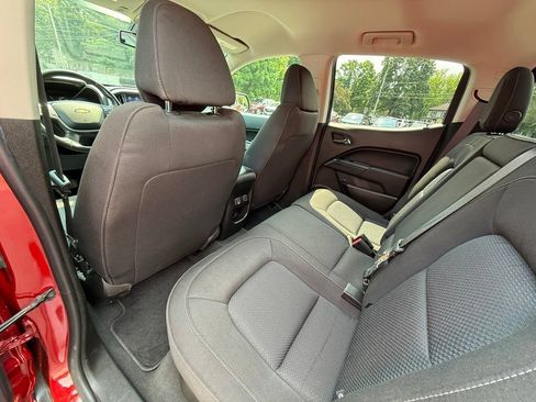 Used 2021 Chevrolet Colorado LT w/ LT Convenience Package AWD/4WD image 22