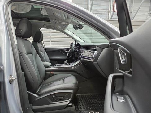 Used 2021 Audi Q7 3.0T Premium Plus w/ Premium Plus Package AWD/4WD image 14