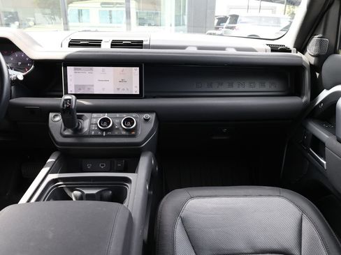 Used 2023 Land Rover Defender 110 X-Dynamic SE AWD/4WD image 27