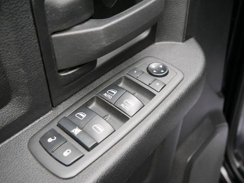 Used 2021 RAM 3500 Tradesman image 17