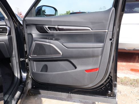 New 2025 Kia Telluride LX FWD image 9