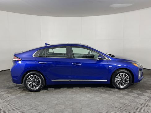 Used 2020 Hyundai Ioniq Limited image 5